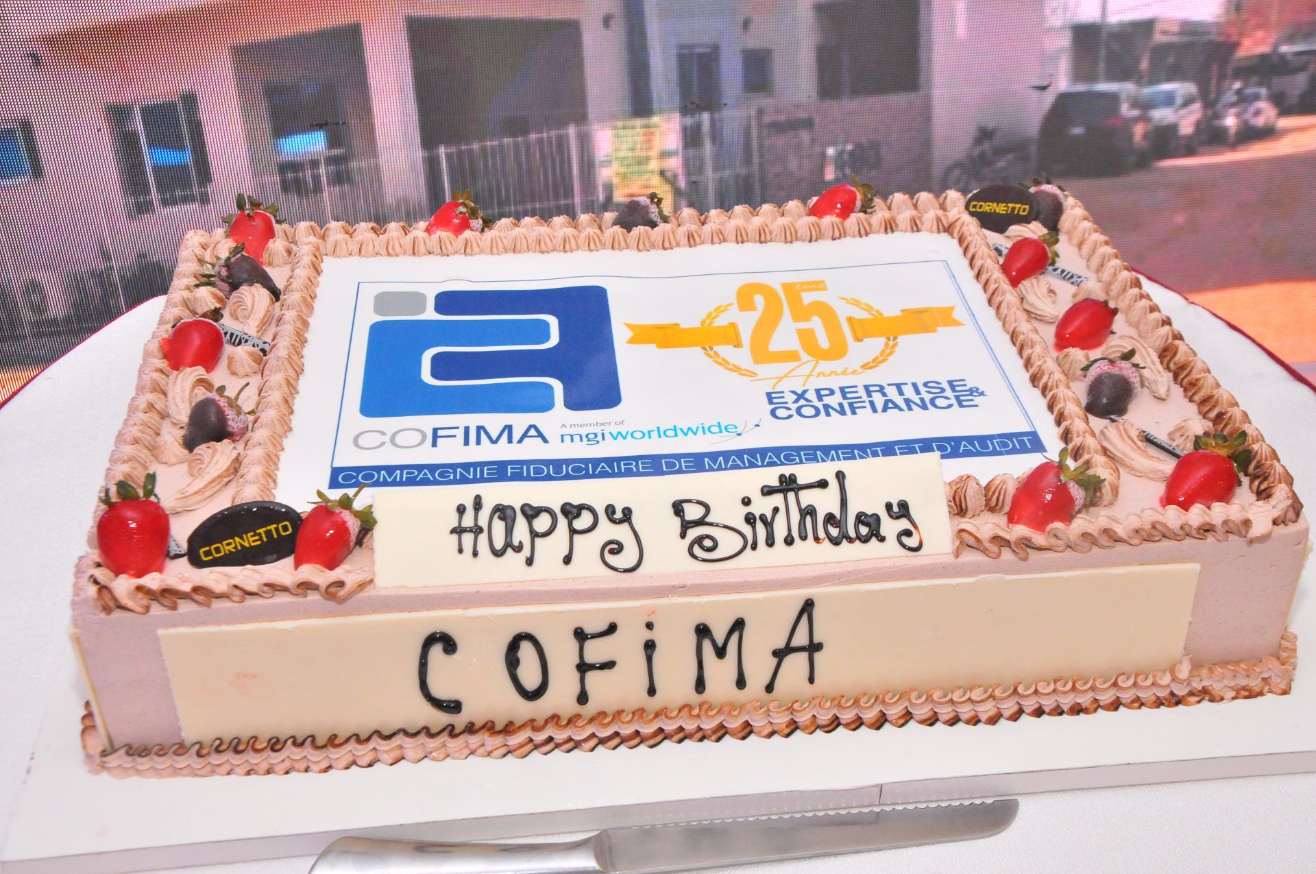 Gâteau célébrant les 25 ans de COFIMA International